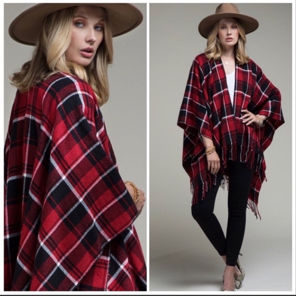 NEW‼️RED BLACK WARM RUANA PONCHO- poncho - Picture 2 of 3